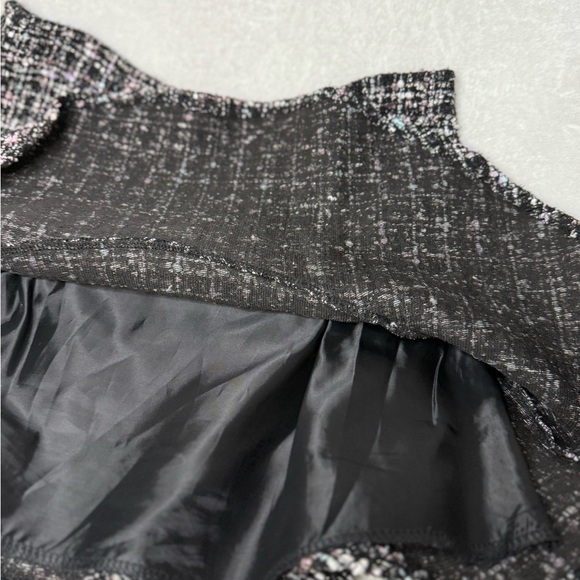 Black and White Tweed Skirt - Picture 4 of 5